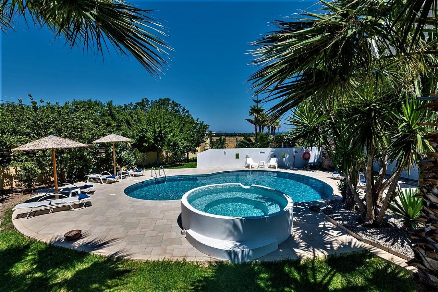Xenos Villa 2 With A Private Pool,Near The Sea Tigkaki  Bagian luar foto